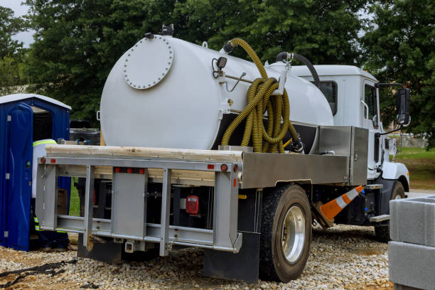Portable Toilet Options We Offer in Pierce City, MO